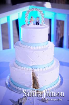 Best Lakeside wedding at Paradise Cove in Orlando, Florida - Wedding photographer - Sandra Johnson (SJFoto.com)